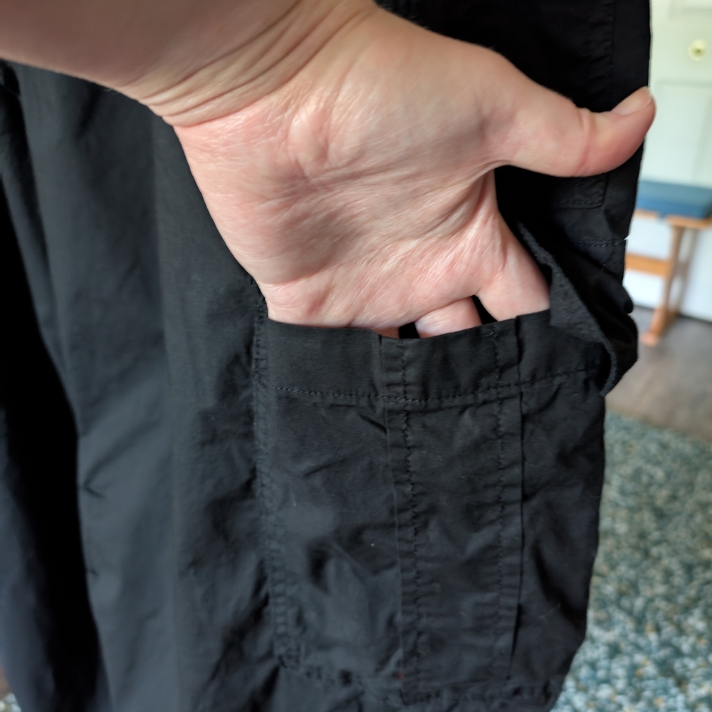 Aerie Black Cargo Pants - Picture 6 of 10